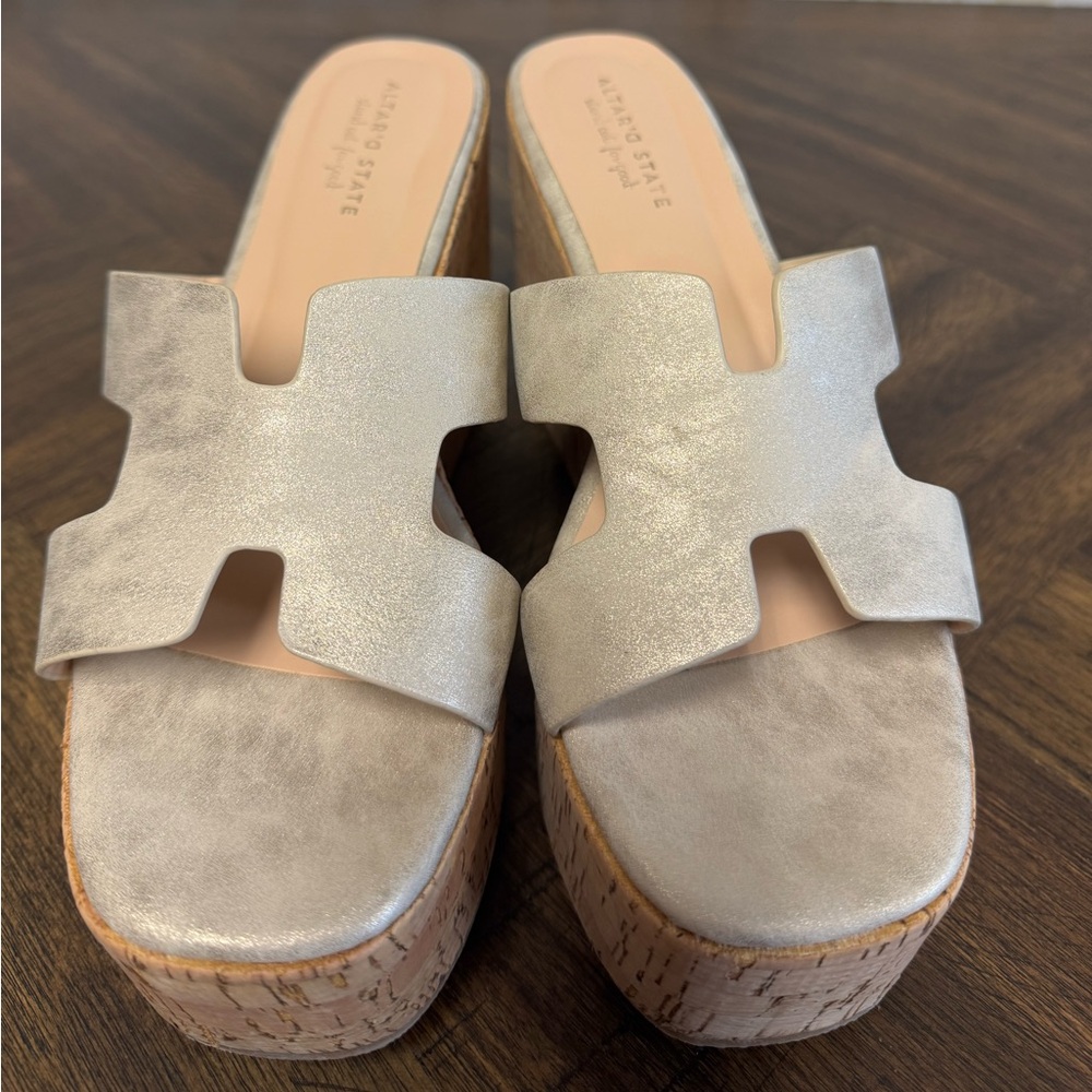 Altar’d State Kalinda Metallic Cork Platform Wedge Slides Size 8